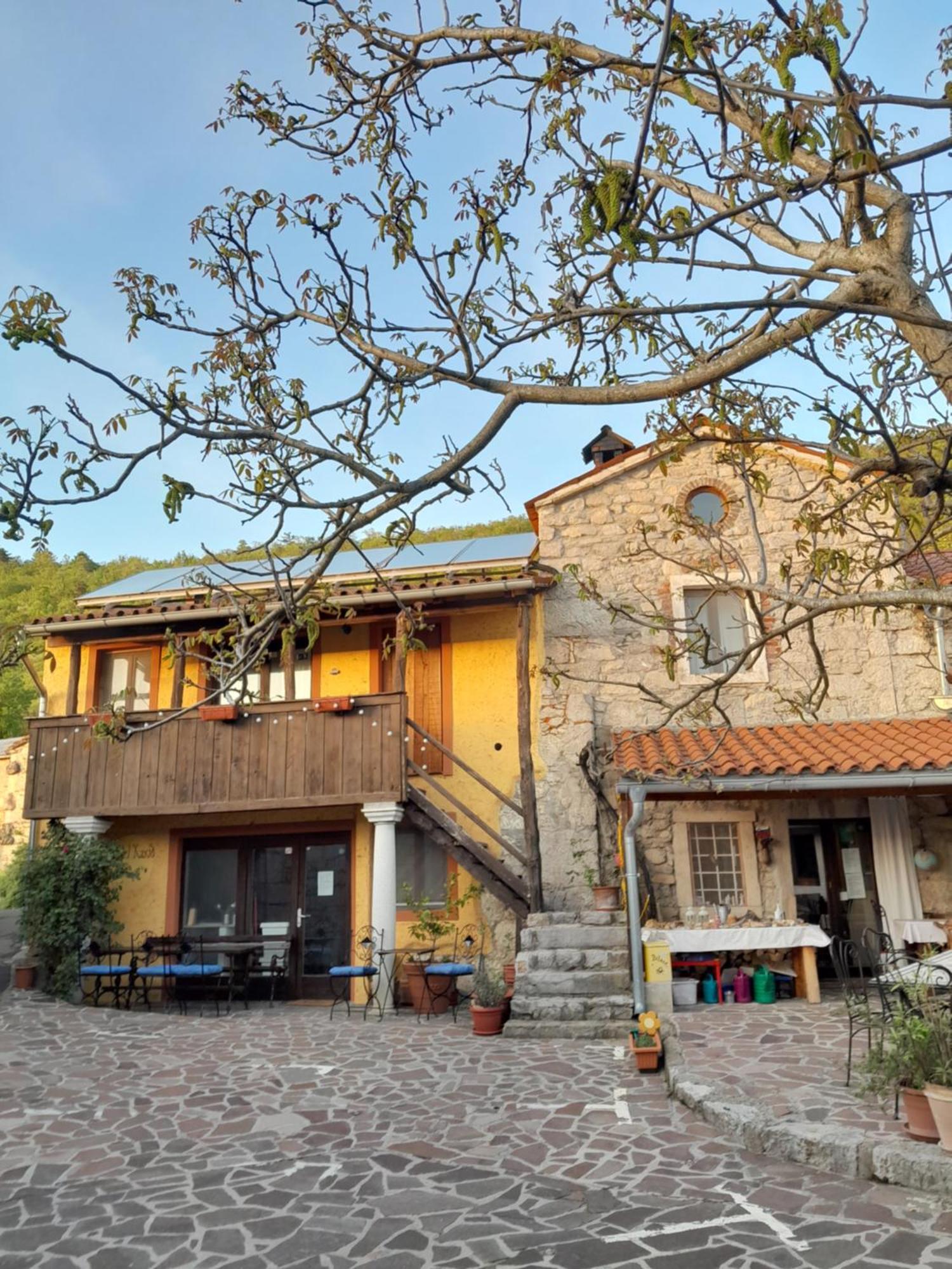 Hostel Xaxid Crni Kal Ngoại thất bức ảnh