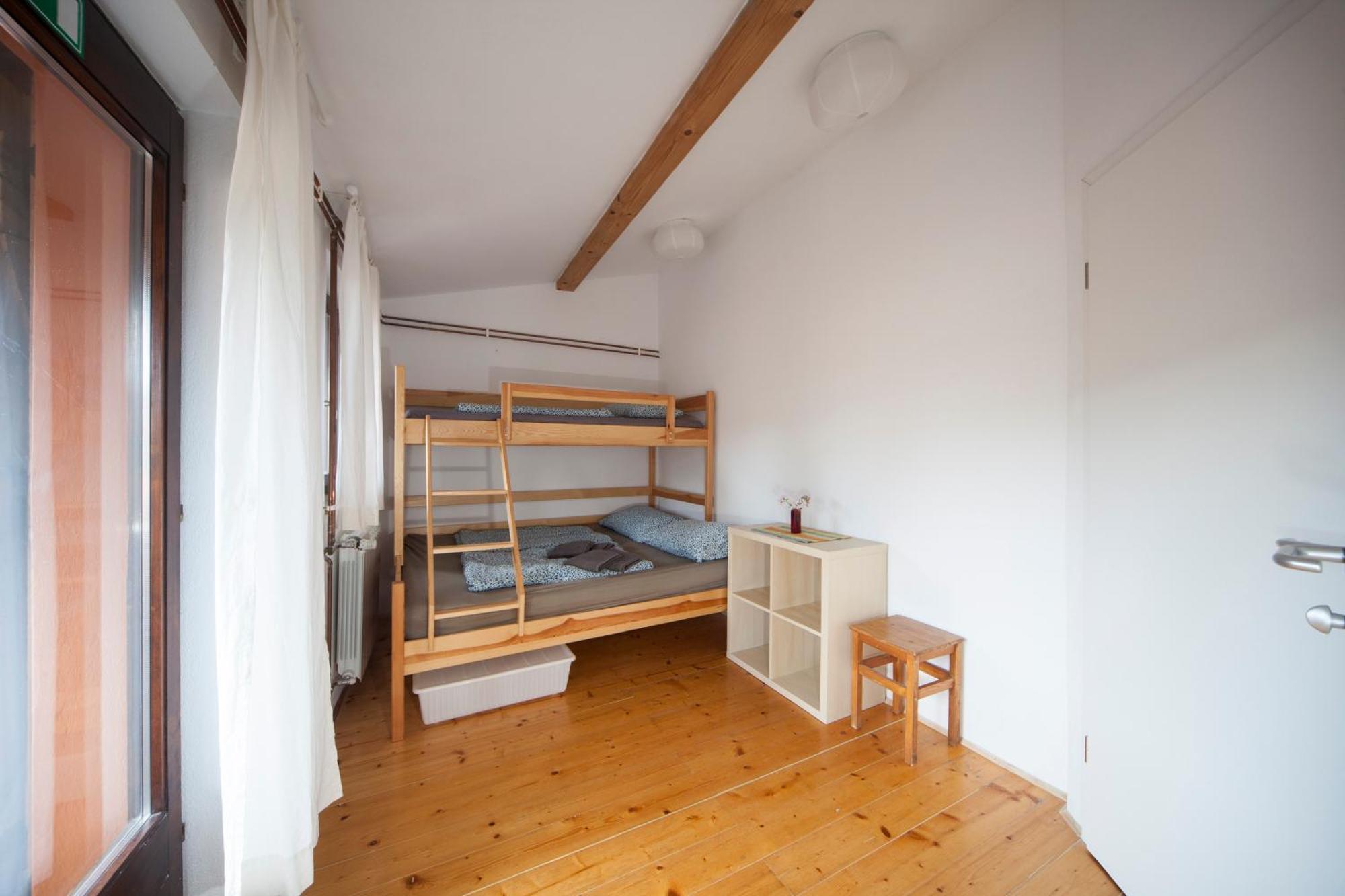 Hostel Xaxid Crni Kal Ngoại thất bức ảnh
